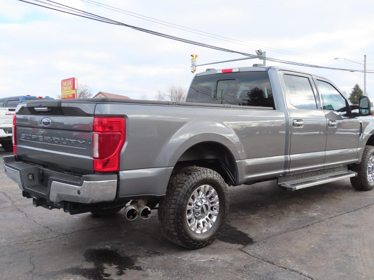 Ford Super Duty F-250 SRW Lariat 4WD Crew Cab 8' Box 2022