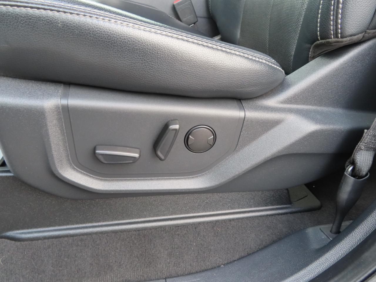 Ford Super Duty F-250 SRW Lariat 4WD Crew Cab 8' Box 2022