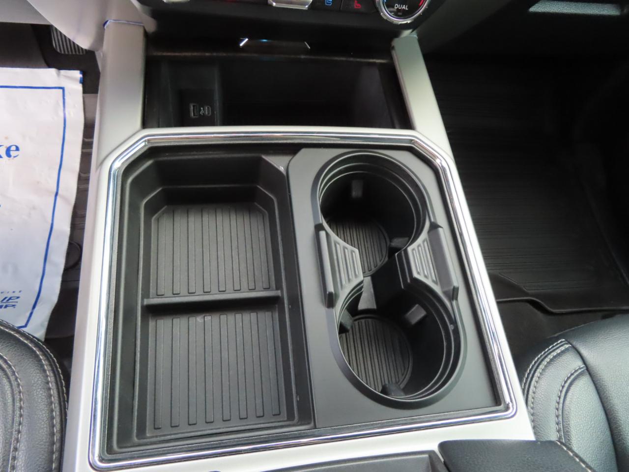 Ford Super Duty F-250 SRW Lariat 4WD Crew Cab 8' Box 2022