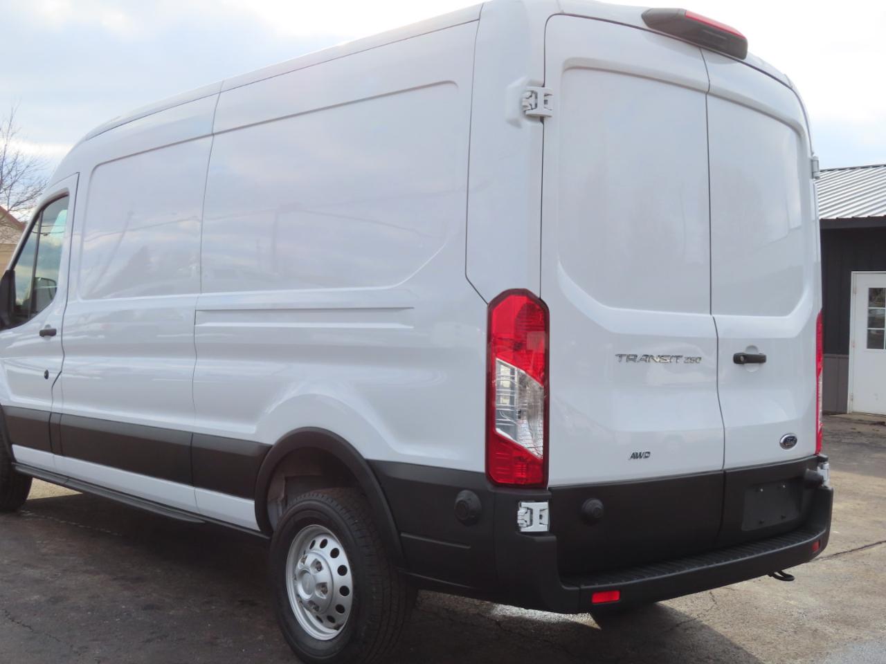 Ford Transit Cargo Van T-250 148" Med Rf 9070 GVWR AWD 2024
