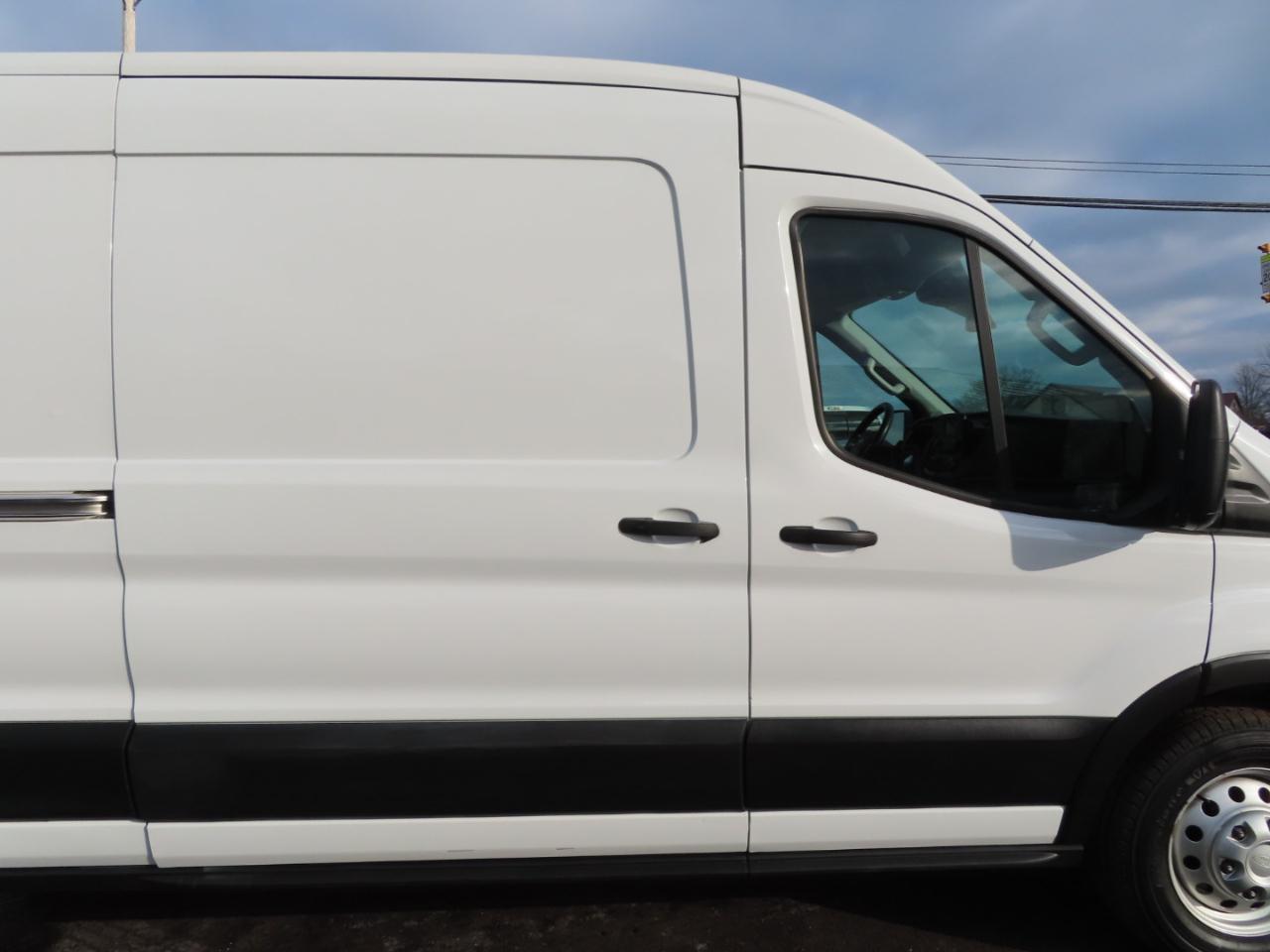 Ford Transit Cargo Van T-250 148" Med Rf 9070 GVWR AWD 2024
