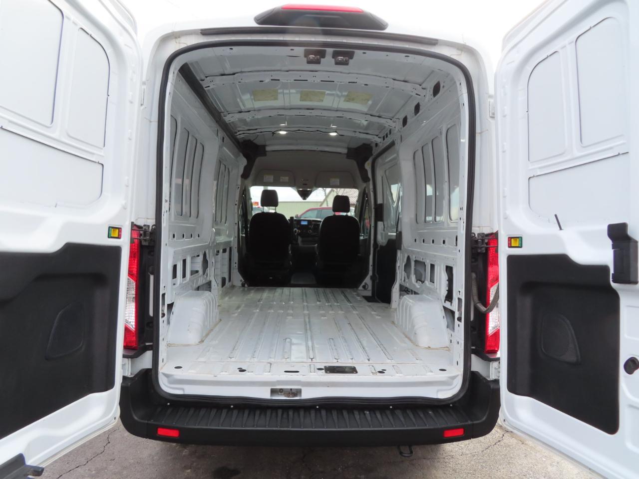 Ford Transit Cargo Van T-250 148" Med Rf 9070 GVWR AWD 2024