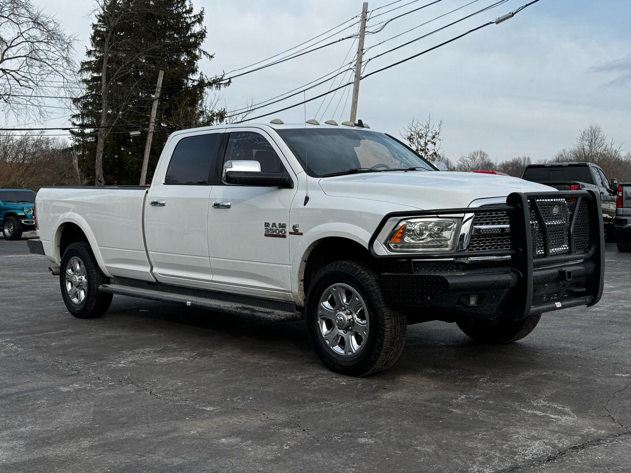 RAM 3500 4WD Crew Cab 169" Laramie 2015