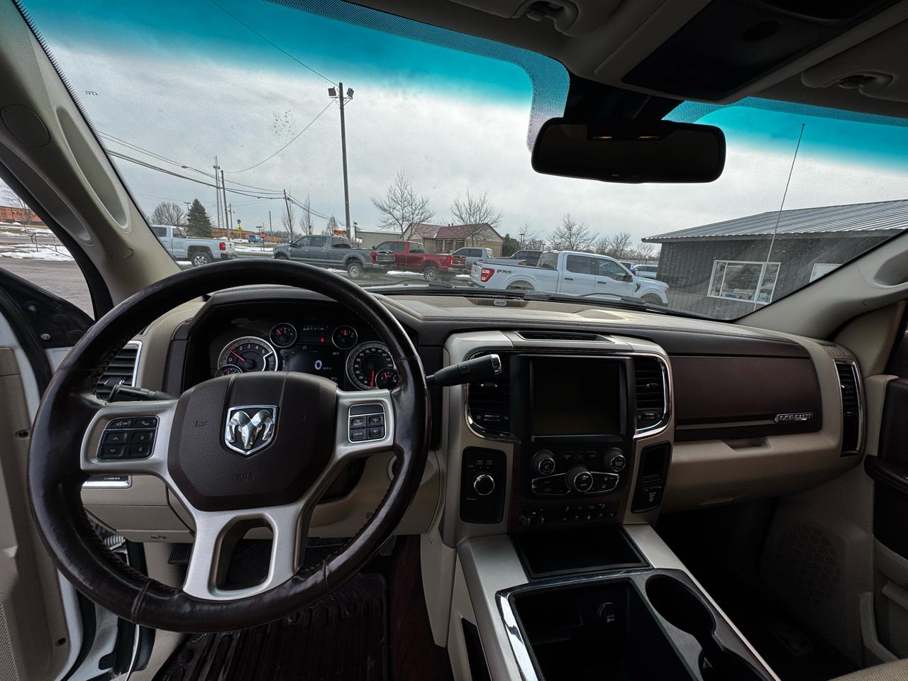 RAM 3500 4WD Crew Cab 169" Laramie 2015