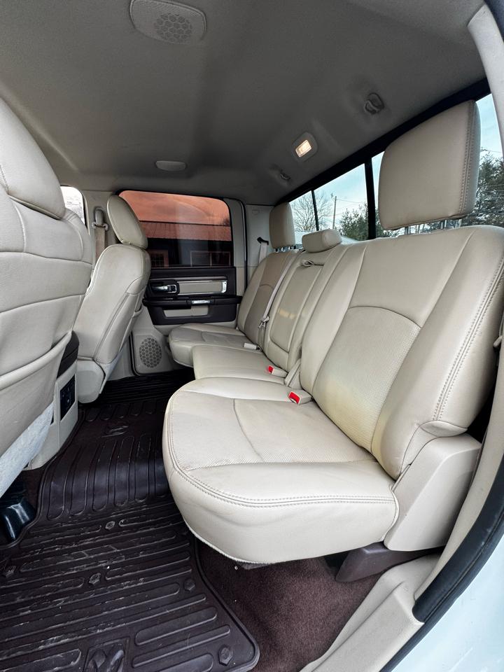 RAM 3500 4WD Crew Cab 169" Laramie 2015
