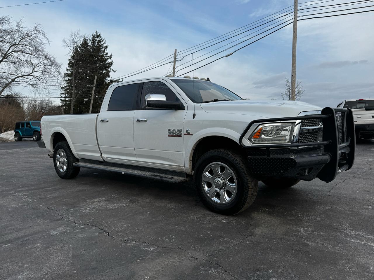 RAM 3500 4WD Crew Cab 169" Laramie 2015