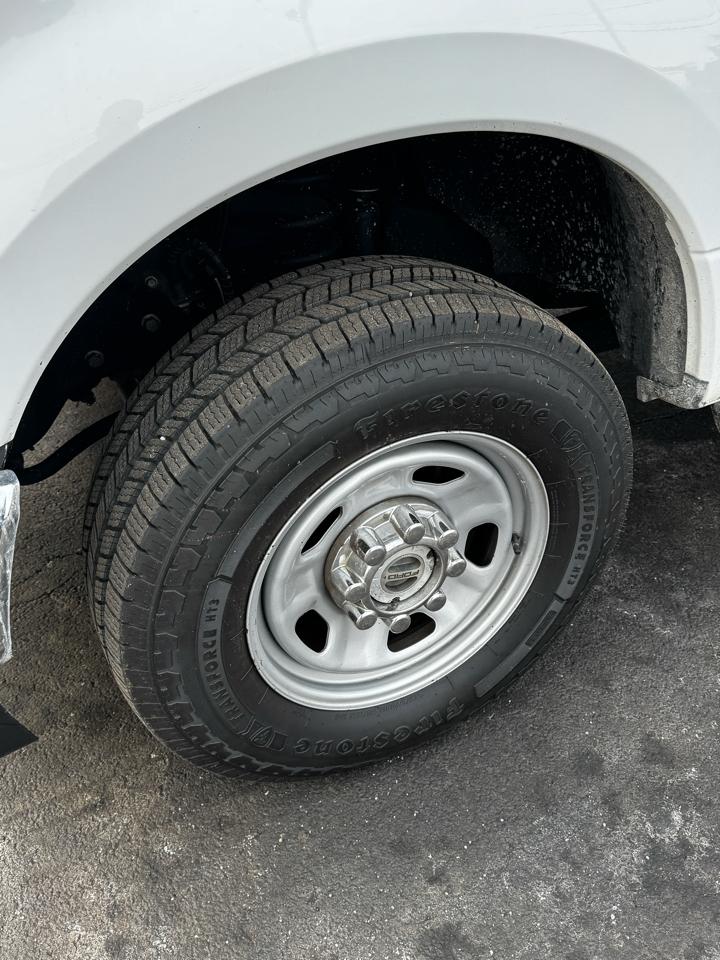 Ford Super Duty F-350 SRW XL 4WD Crew Cab 6.75' Box 2021