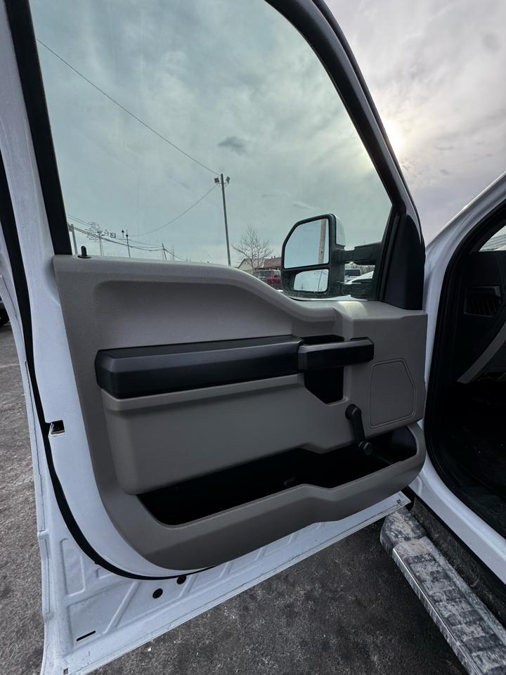 Ford Super Duty F-350 SRW XL 4WD Crew Cab 6.75' Box 2021