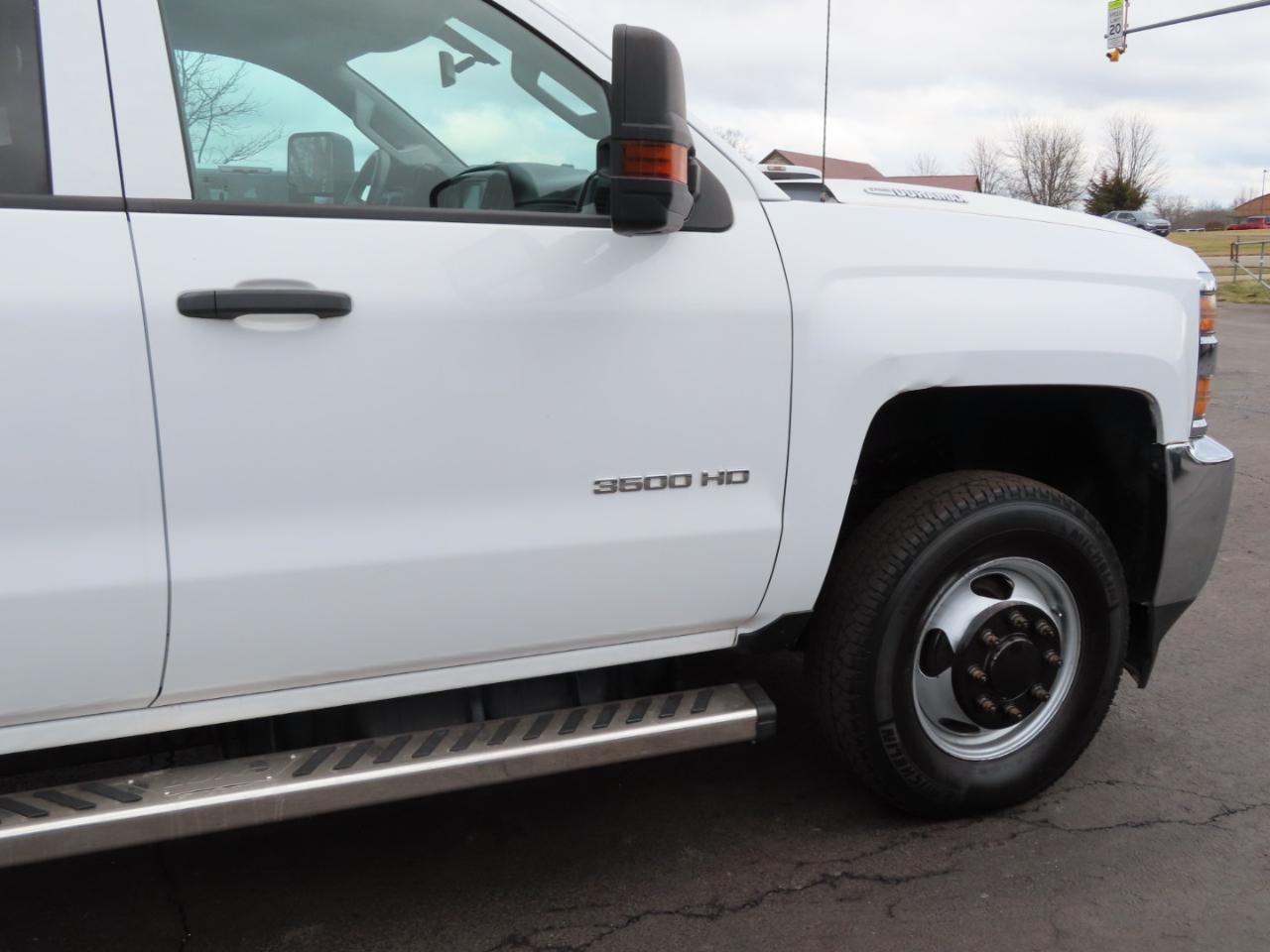Chevrolet Silverado 3500HD 4WD Crew Cab 167.7" Work Truck 2018