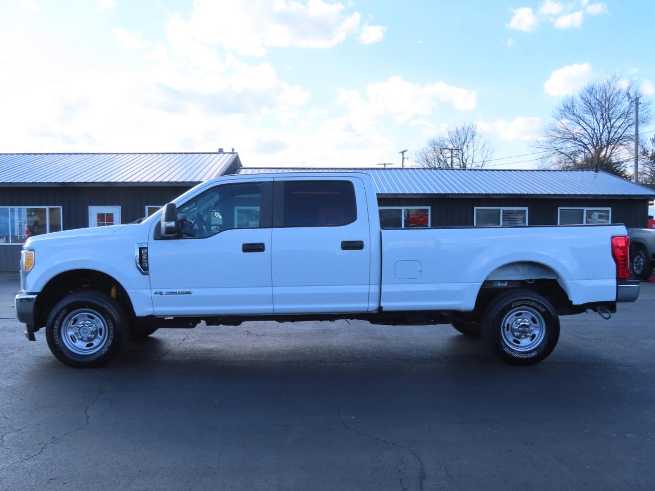 Ford Super Duty F-250 SRW XL 4WD Crew Cab 8' Box 2017