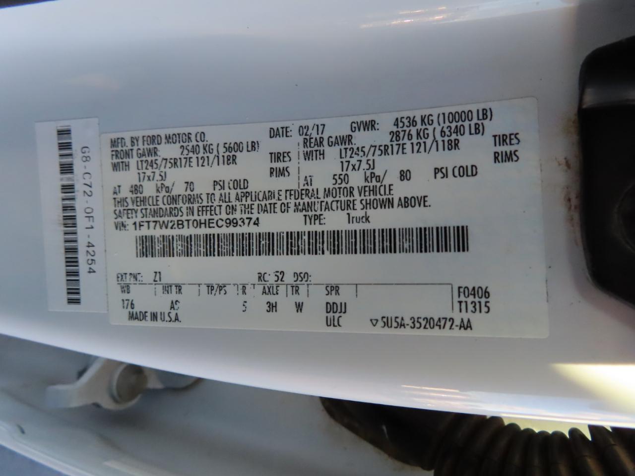 Ford Super Duty F-250 SRW XL 4WD Crew Cab 8' Box 2017