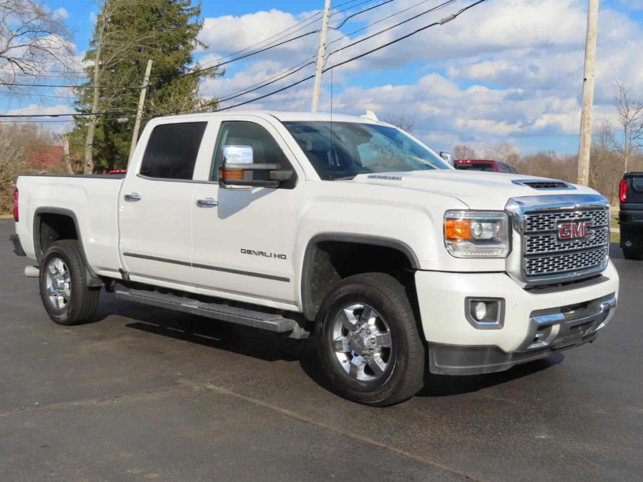 GMC Sierra 3500HD 4WD Crew Cab 153.7" Denali 2019