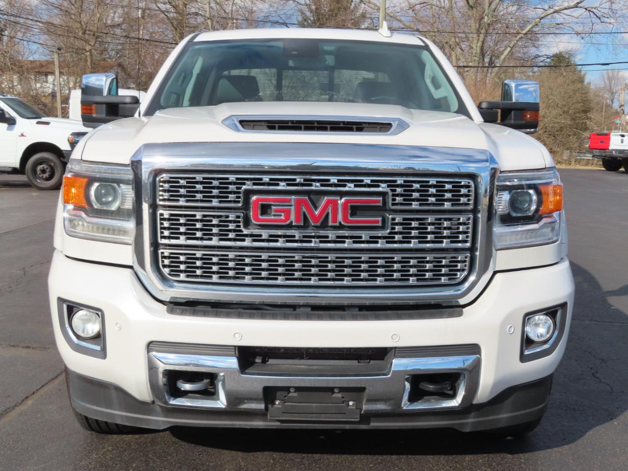GMC Sierra 3500HD 4WD Crew Cab 153.7" Denali 2019
