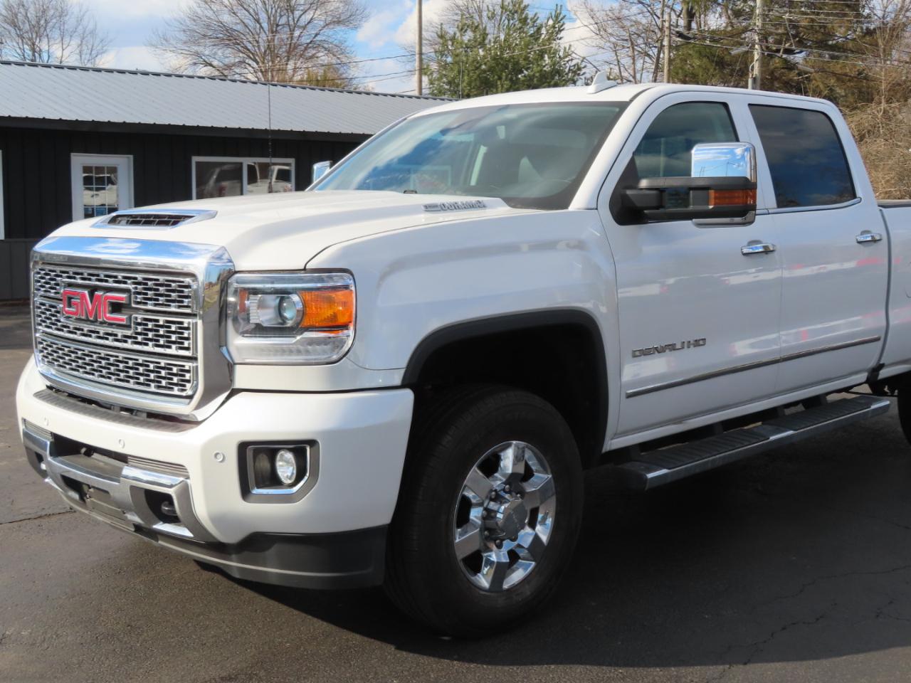 GMC Sierra 3500HD 4WD Crew Cab 153.7" Denali 2019