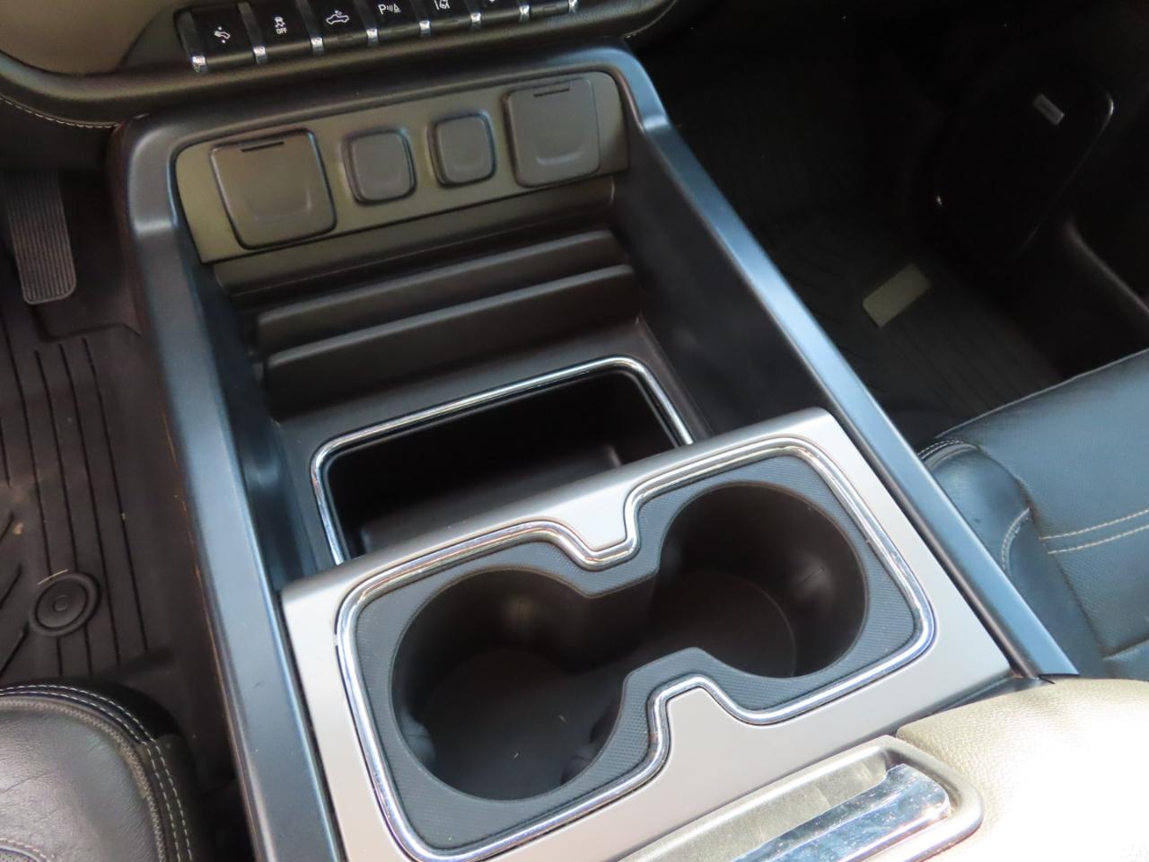 GMC Sierra 3500HD 4WD Crew Cab 153.7" Denali 2019