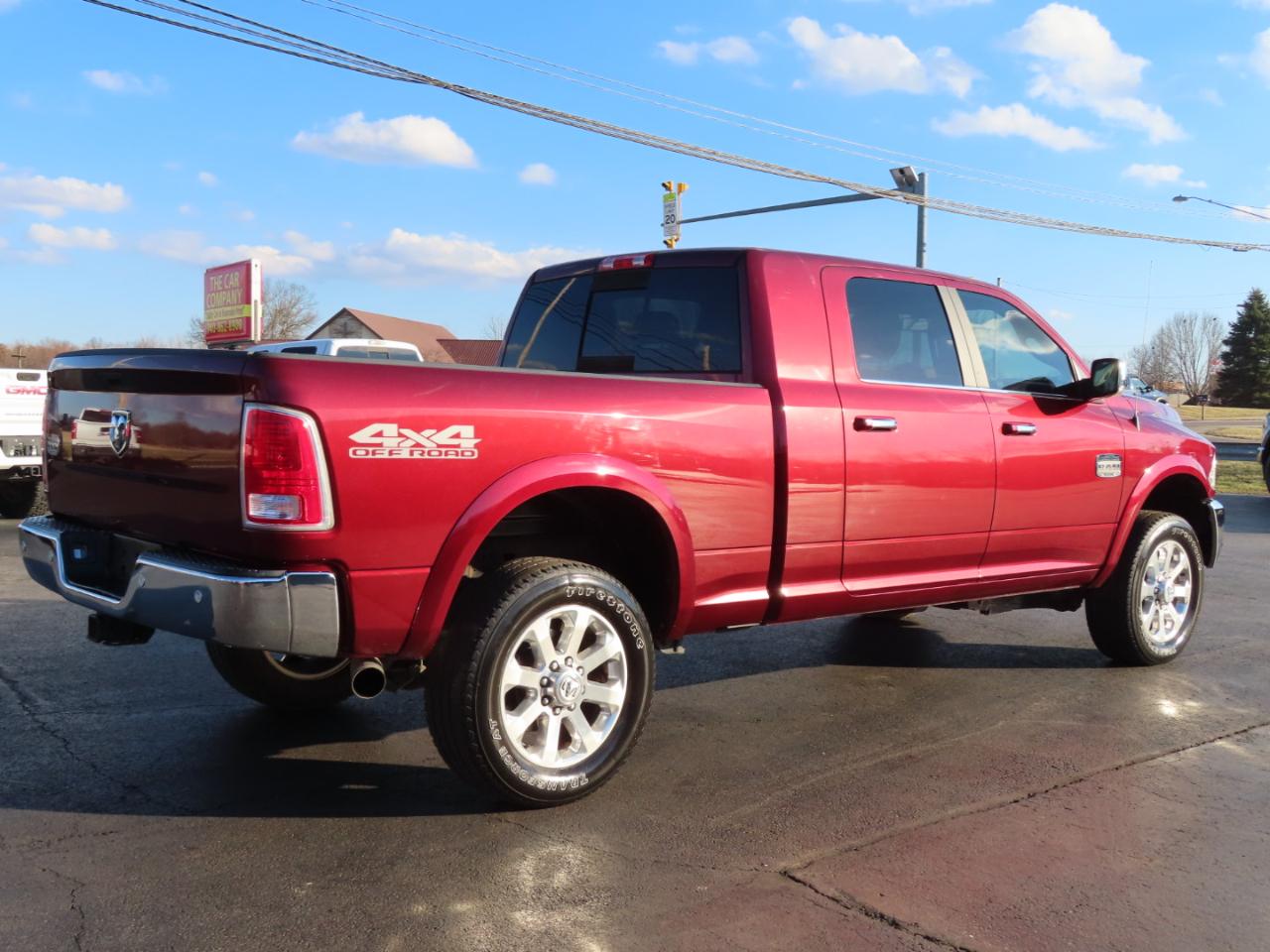 RAM 2500 Longhorn 4x4 Mega Cab 6'4" Box 2017