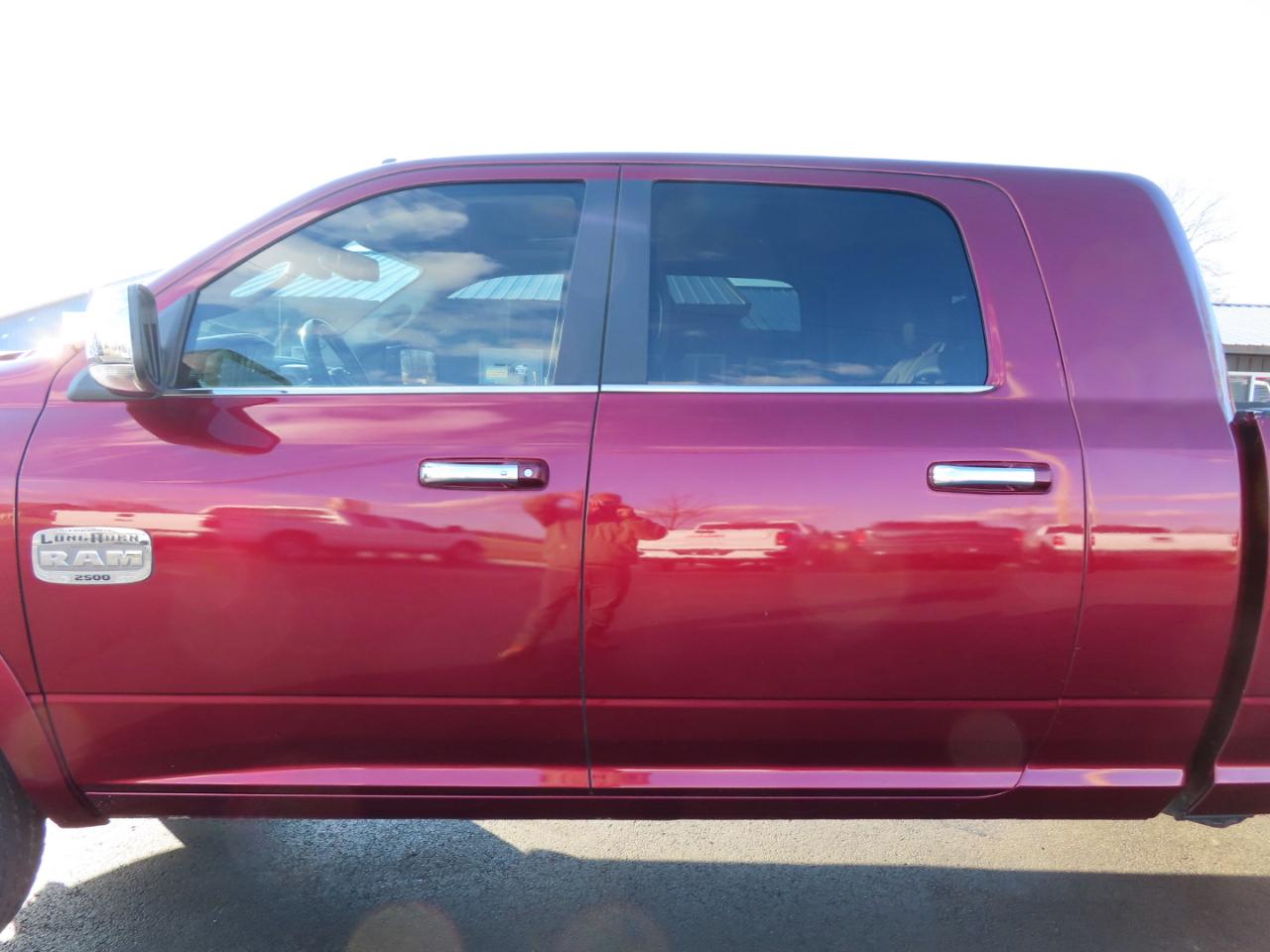 RAM 2500 Longhorn 4x4 Mega Cab 6'4" Box 2017