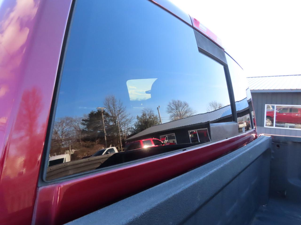 RAM 2500 Longhorn 4x4 Mega Cab 6'4" Box 2017