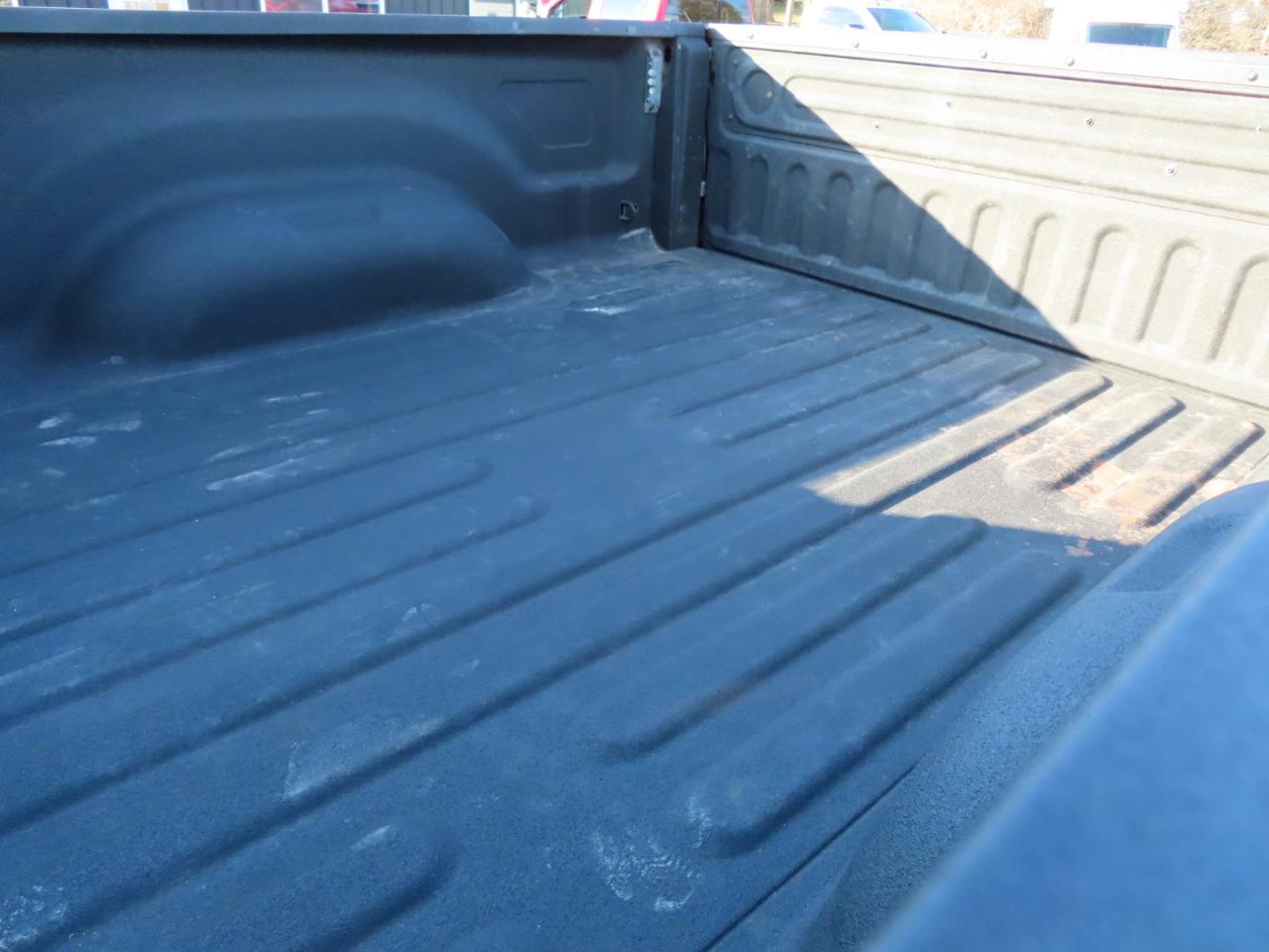 RAM 2500 Longhorn 4x4 Mega Cab 6'4" Box 2017