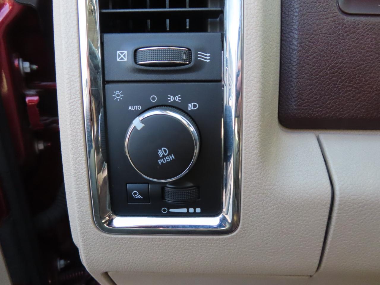 RAM 2500 Longhorn 4x4 Mega Cab 6'4" Box 2017