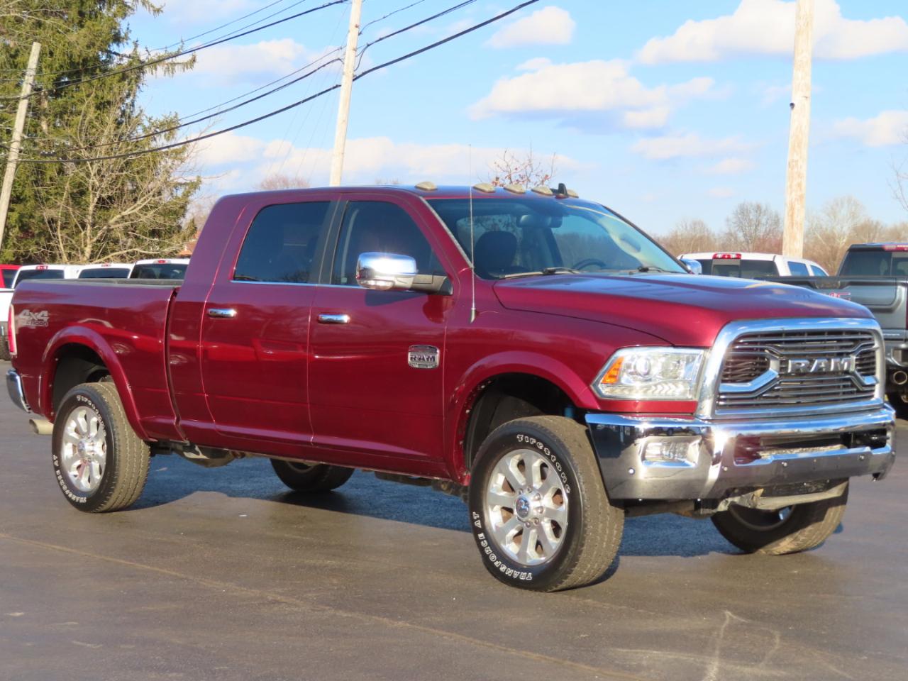 RAM 2500 Longhorn 4x4 Mega Cab 6'4" Box 2017