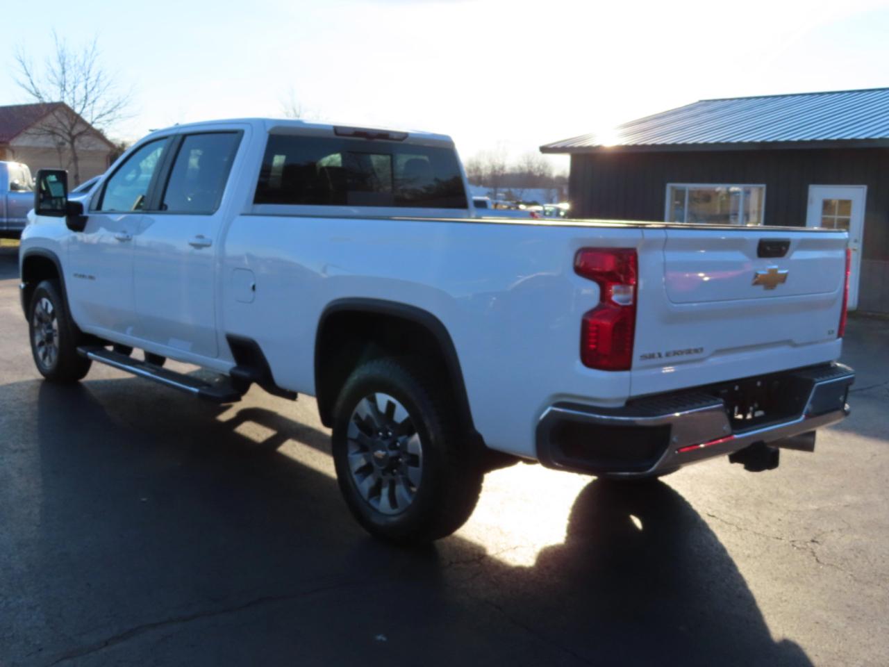 Chevrolet Silverado 2500HD 4WD Crew Cab 172" LT 2024