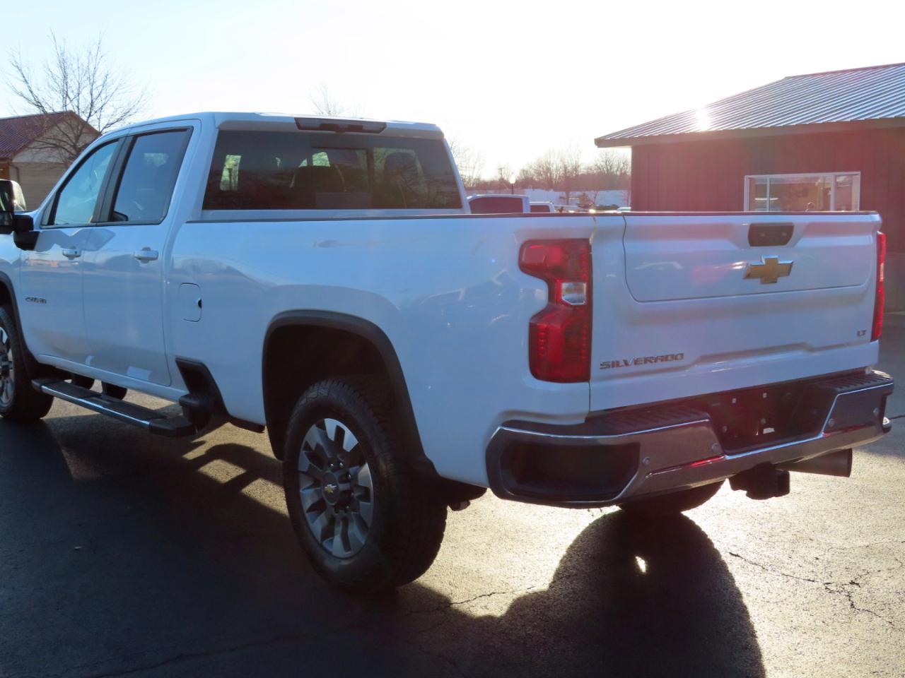 Chevrolet Silverado 2500HD 4WD Crew Cab 172" LT 2024