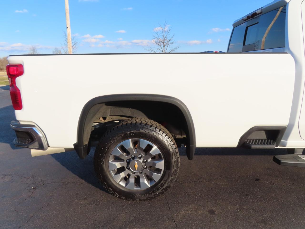 Chevrolet Silverado 2500HD 4WD Crew Cab 172" LT 2024