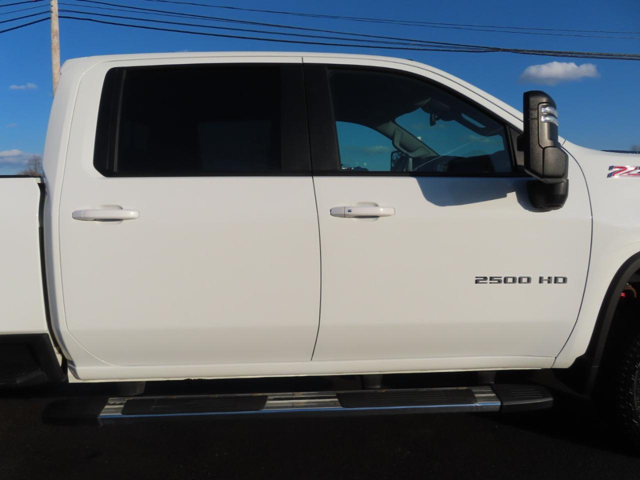 Chevrolet Silverado 2500HD 4WD Crew Cab 172" LT 2024