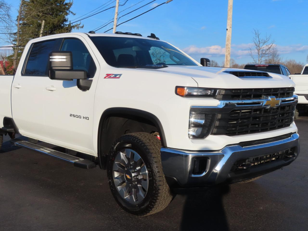 Chevrolet Silverado 2500HD 4WD Crew Cab 172" LT 2024