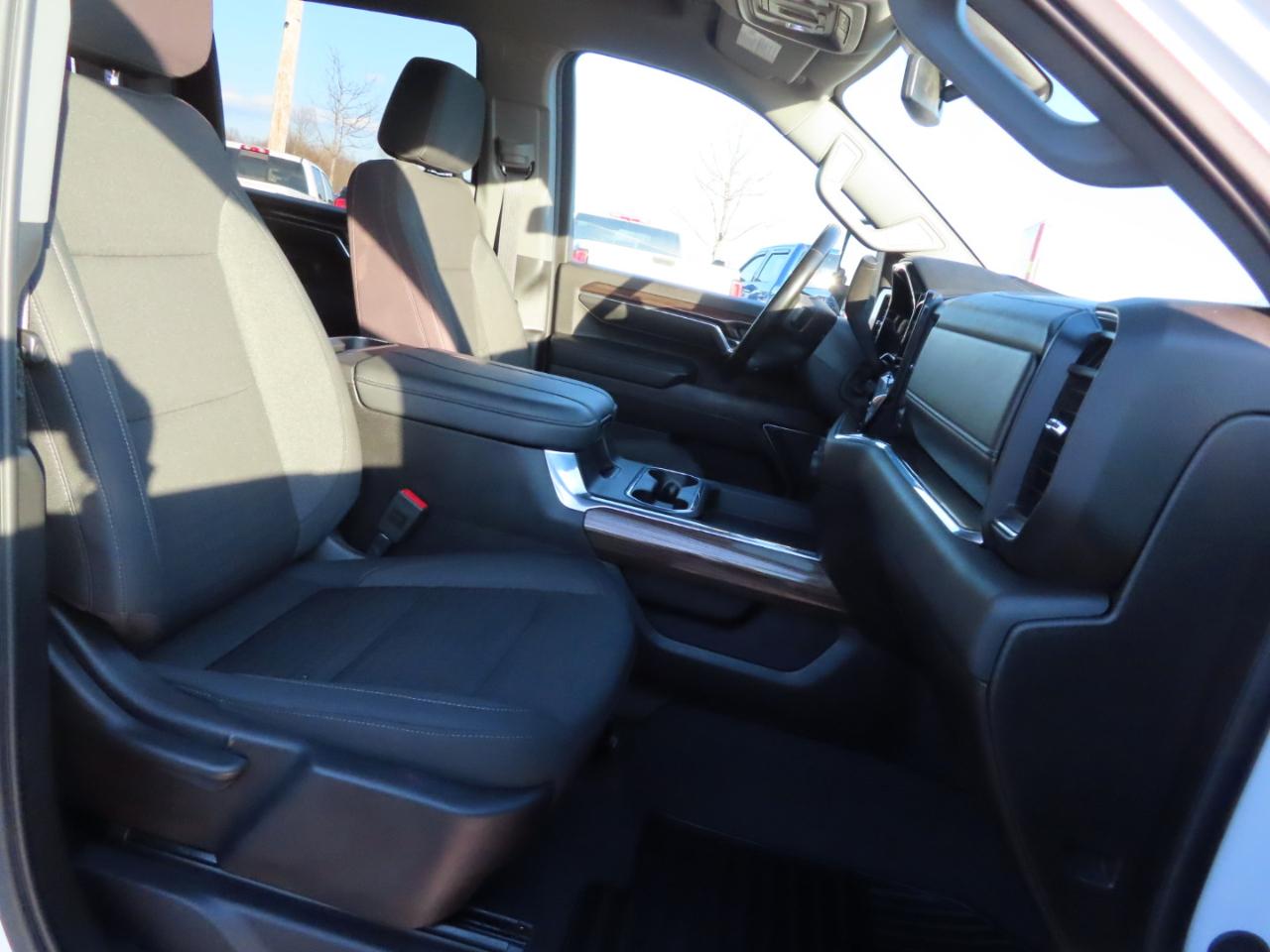 Chevrolet Silverado 2500HD 4WD Crew Cab 172" LT 2024