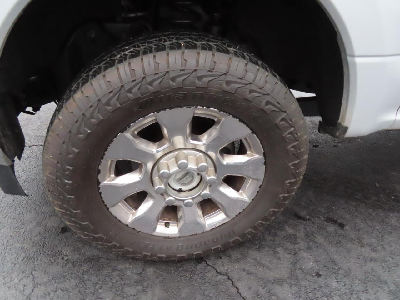 Ford Super Duty F-250 SRW Lariat 4WD Crew Cab 8' Box 2017