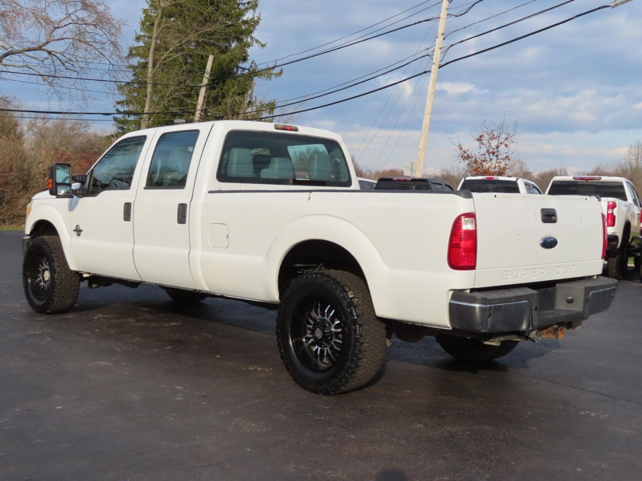 Ford Super Duty F-250 SRW 4WD Crew Cab 172" XL 2011
