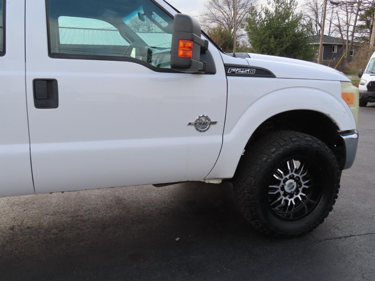 Ford Super Duty F-250 SRW 4WD Crew Cab 172" XL 2011