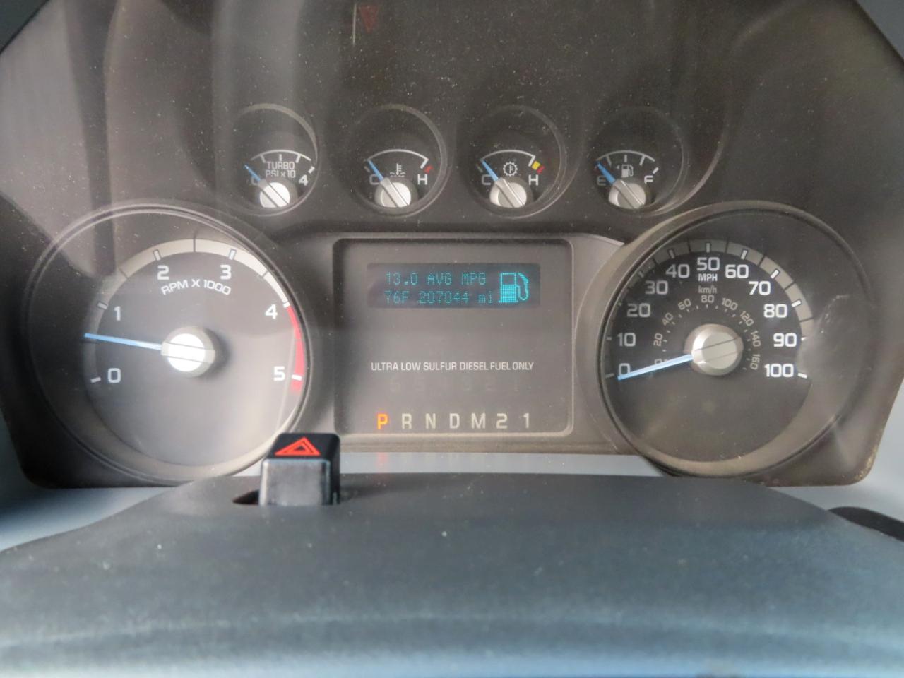 Ford Super Duty F-250 SRW 4WD Crew Cab 172" XL 2011