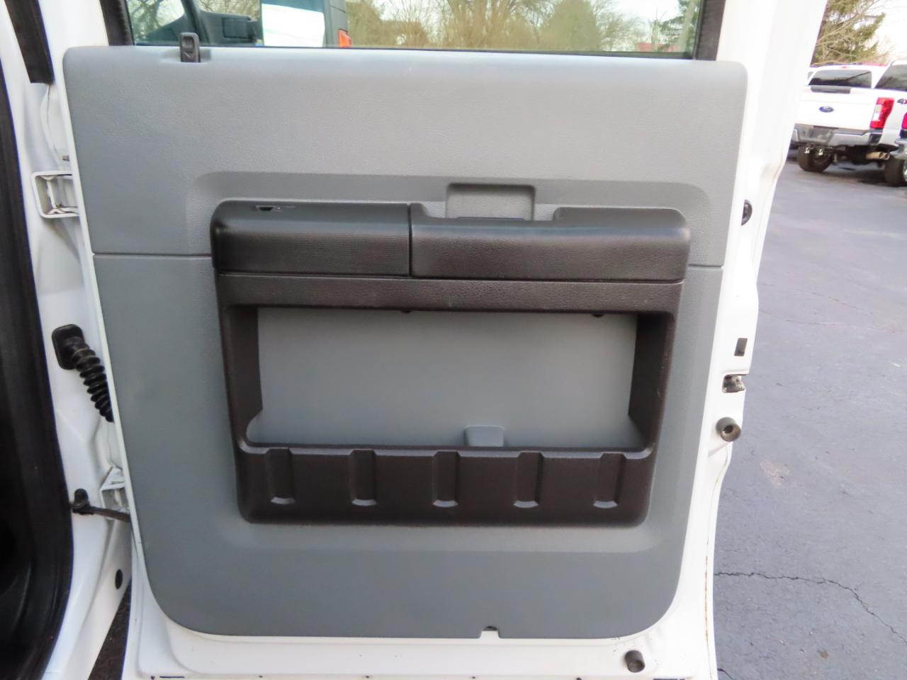 Ford Super Duty F-250 SRW 4WD Crew Cab 172" XL 2011