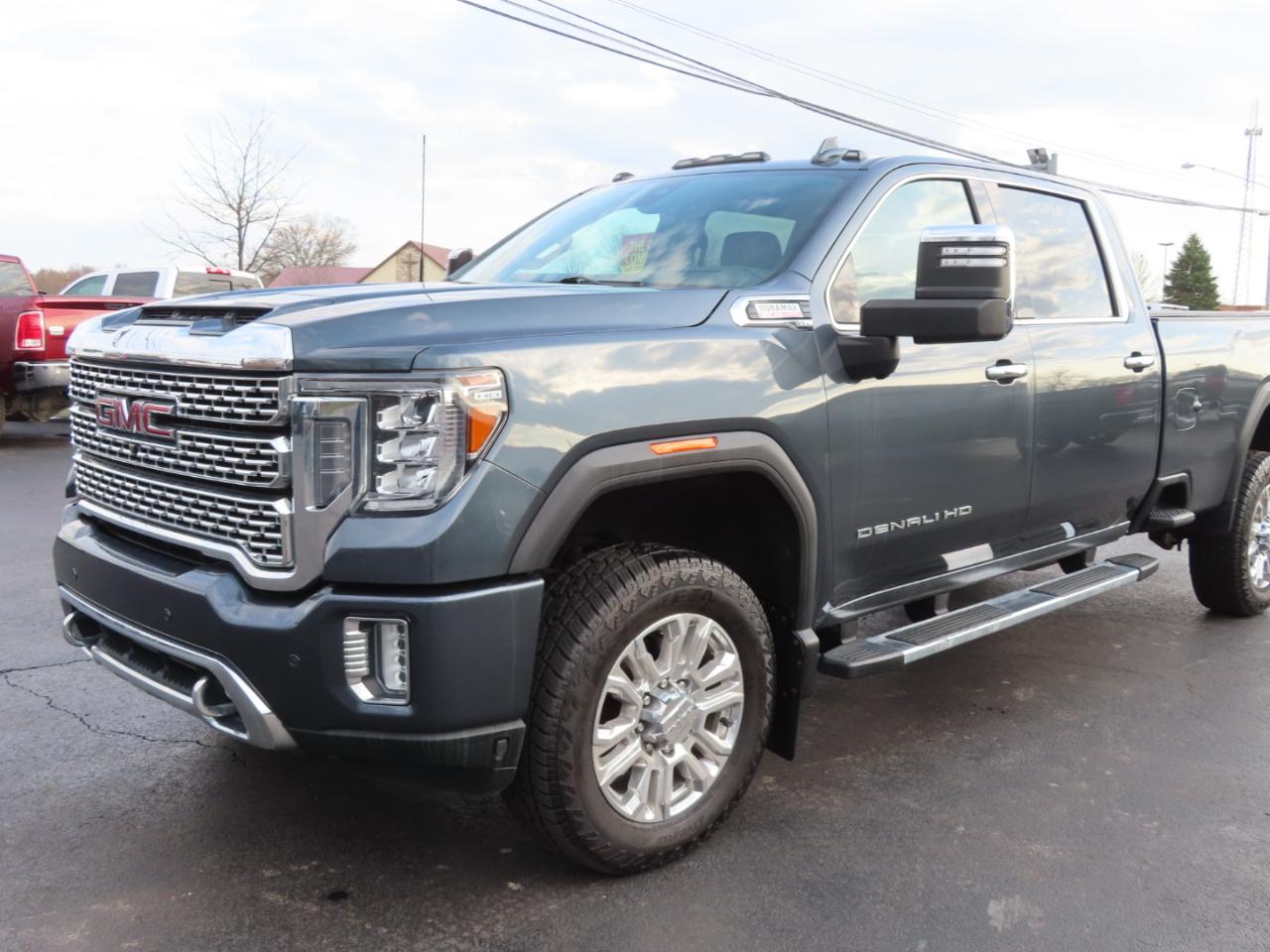 GMC Sierra 3500HD 4WD Crew Cab 172" Denali 2020