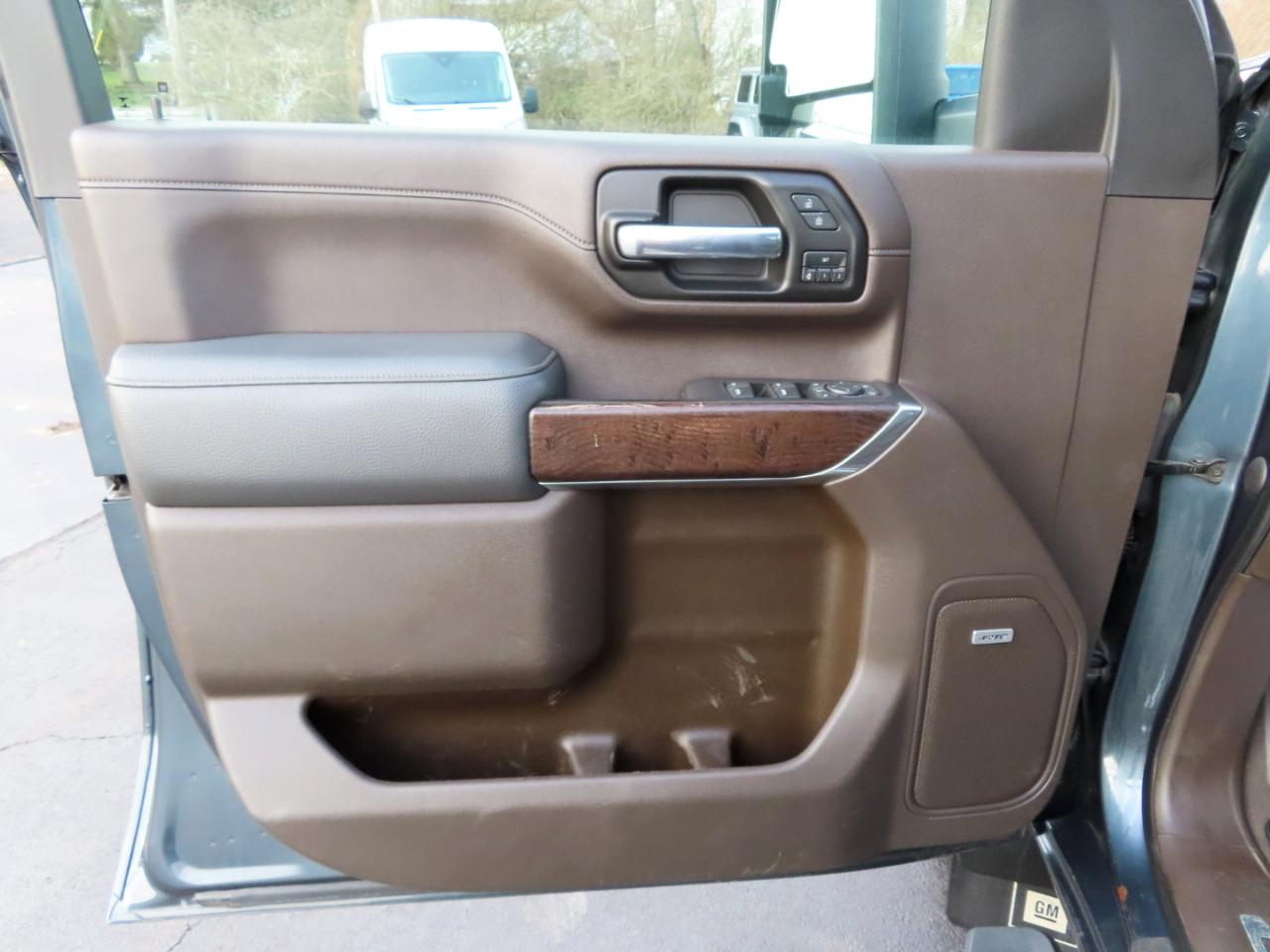 GMC Sierra 3500HD 4WD Crew Cab 172" Denali 2020