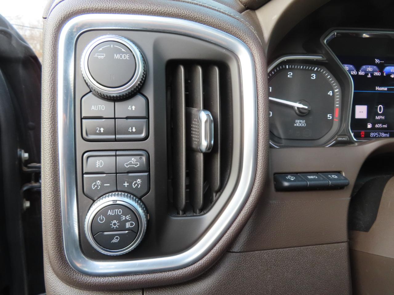 GMC Sierra 3500HD 4WD Crew Cab 172" Denali 2020