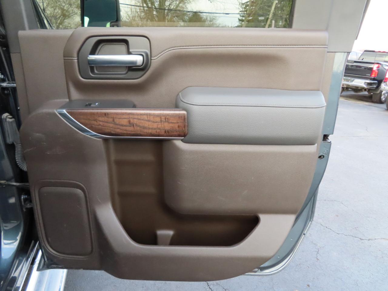 GMC Sierra 3500HD 4WD Crew Cab 172" Denali 2020