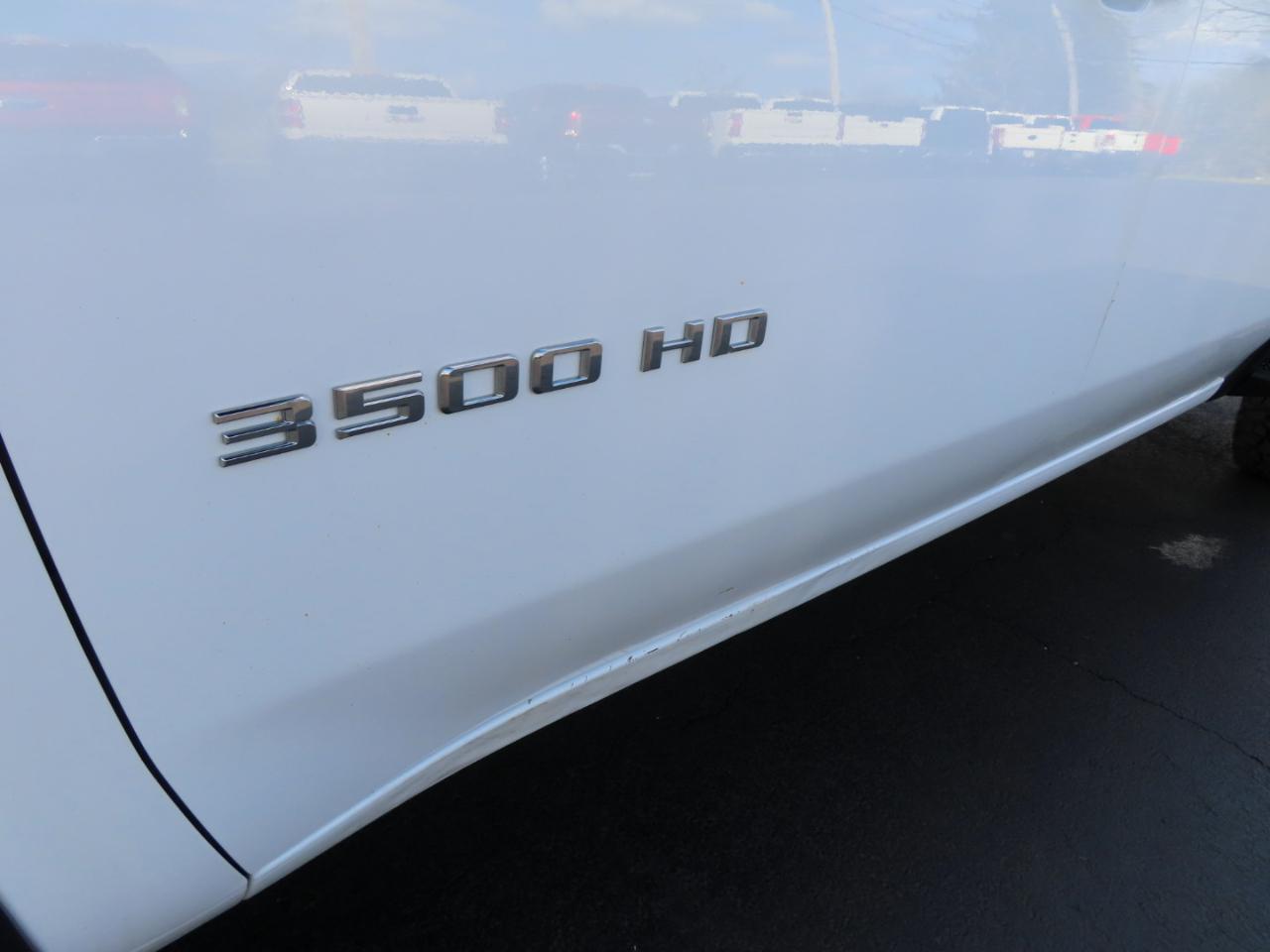 Chevrolet Silverado 3500HD 4WD Crew Cab 172" Work Truck 2020