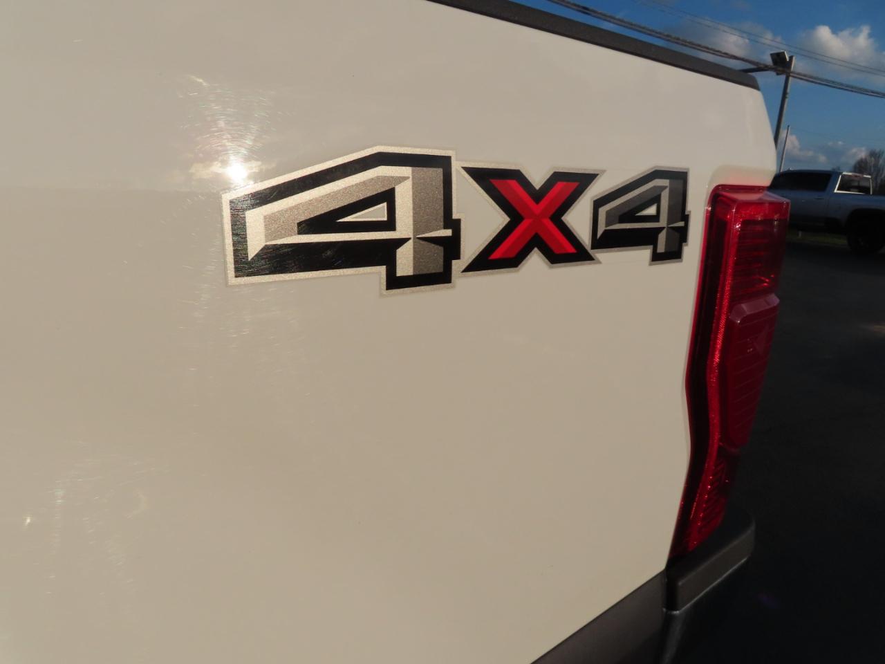 Ford Super Duty F-350 SRW Lariat 4WD SuperCab 8' Box 2021