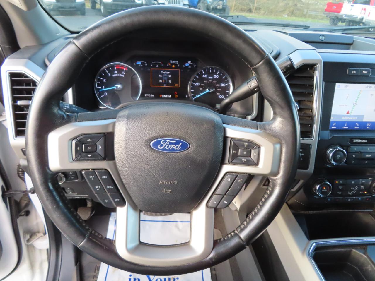 Ford Super Duty F-350 SRW Lariat 4WD SuperCab 8' Box 2021