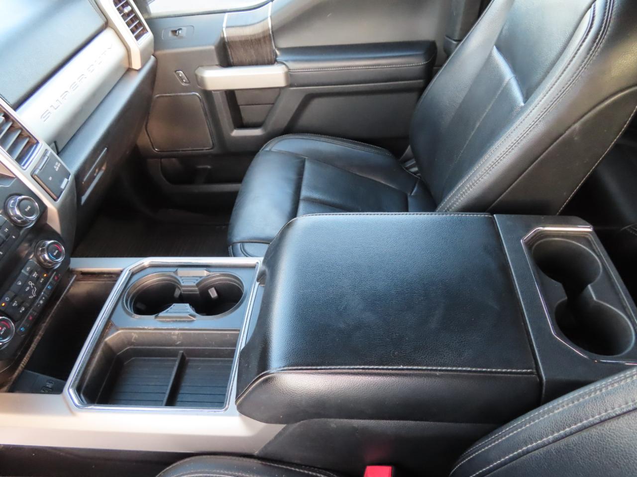 Ford Super Duty F-350 SRW Lariat 4WD SuperCab 8' Box 2021