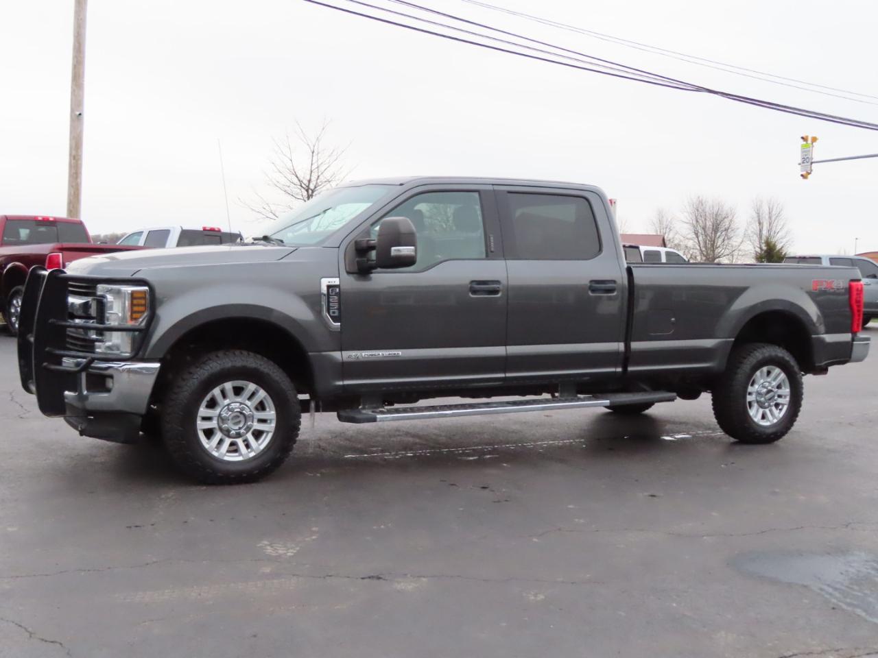 Ford Super Duty F-250 SRW XLT 4WD Crew Cab 8' Box 2019