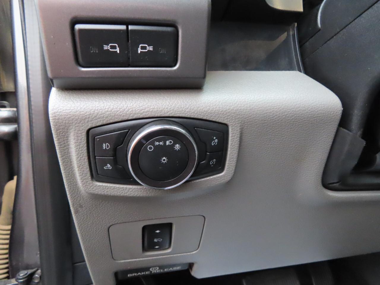 Ford Super Duty F-250 SRW XLT 4WD Crew Cab 8' Box 2019