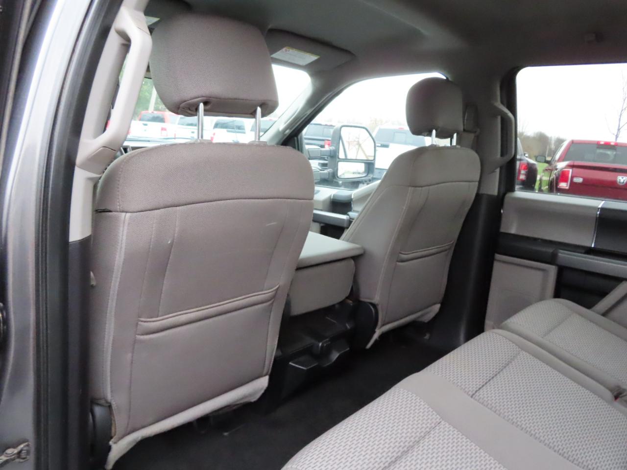 Ford Super Duty F-250 SRW XLT 4WD Crew Cab 8' Box 2019