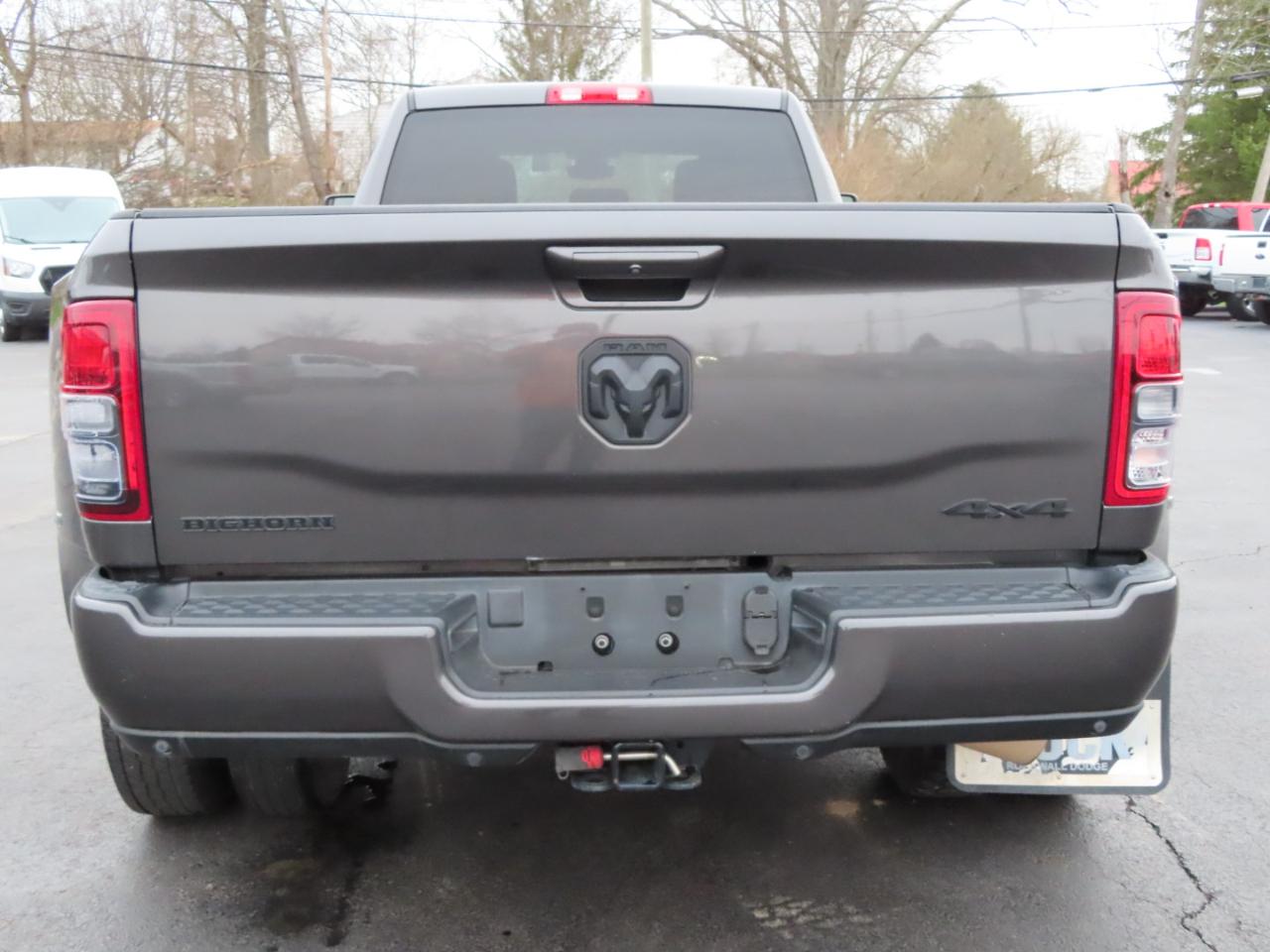 RAM 3500 Big Horn 4x4 Crew Cab 8' Box 2024