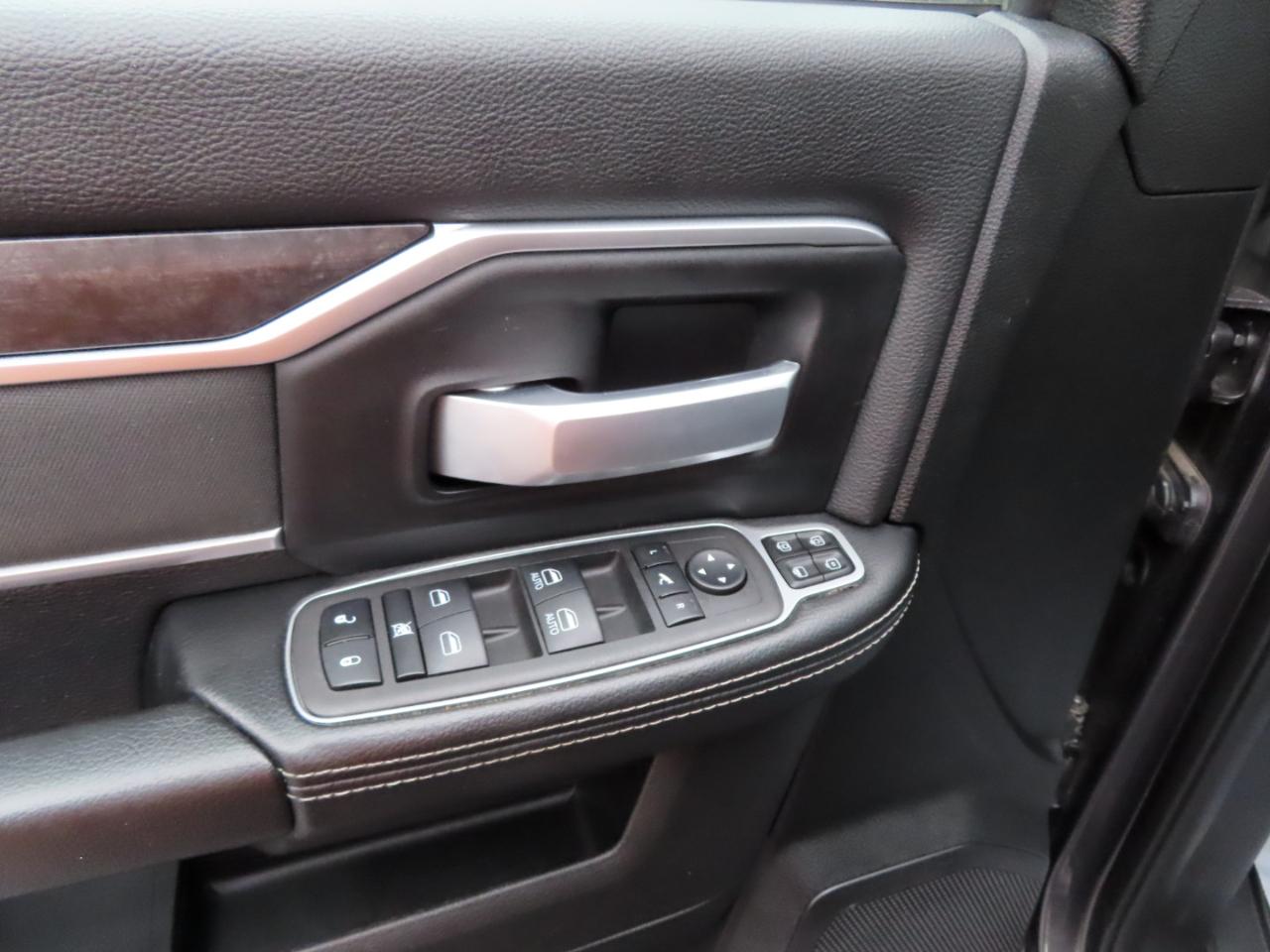 RAM 3500 Big Horn 4x4 Crew Cab 8' Box 2024