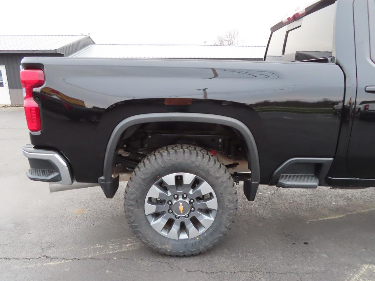 Chevrolet Silverado 3500HD 4WD Crew Cab 159" LT 2024